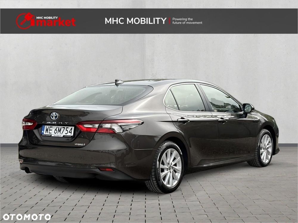 Toyota Camry 2.5 Hybrid Comfort CVT - 6