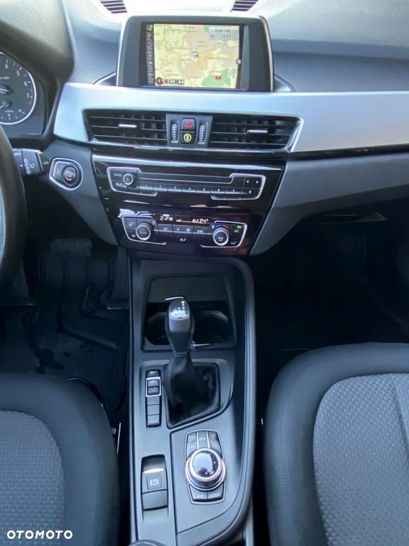 BMW X1 sDrive20i Advantage - 22