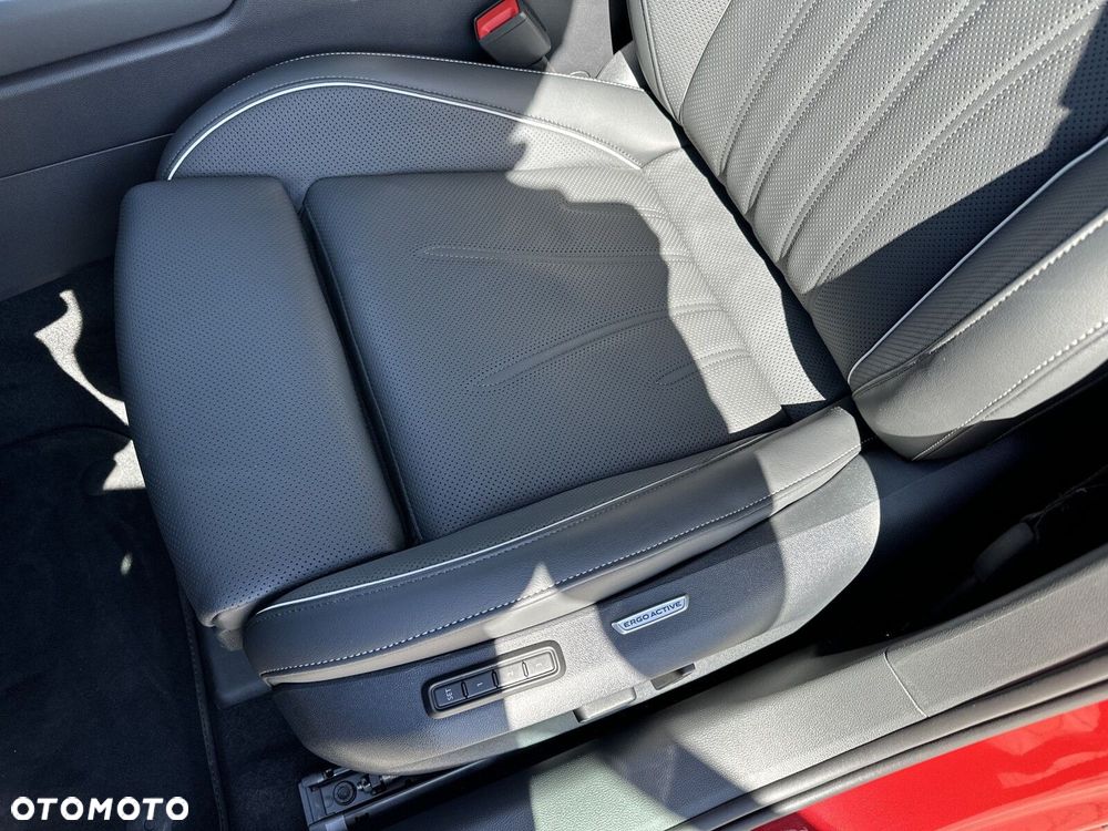 Volkswagen Passat - 12