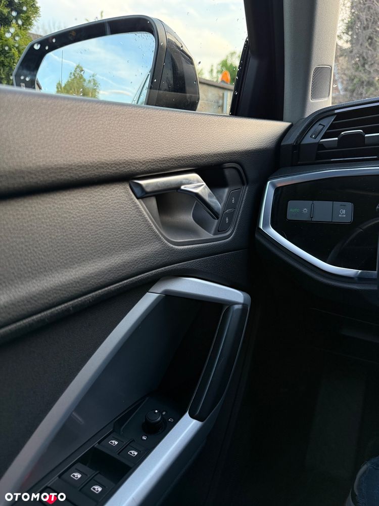 Audi Q3 35 TFSI S tronic - 12