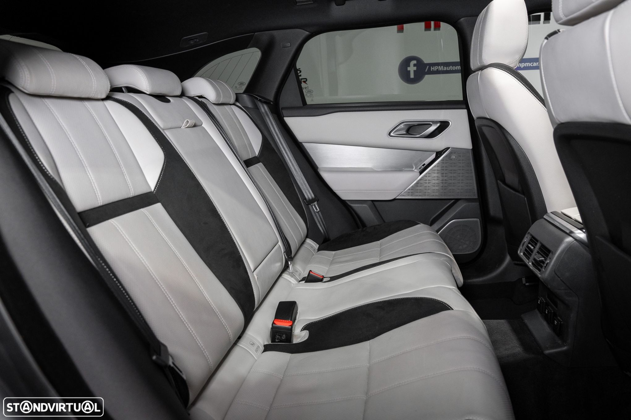 Land Rover Range Rover Velar 3.0 D R-Dynamic - 60