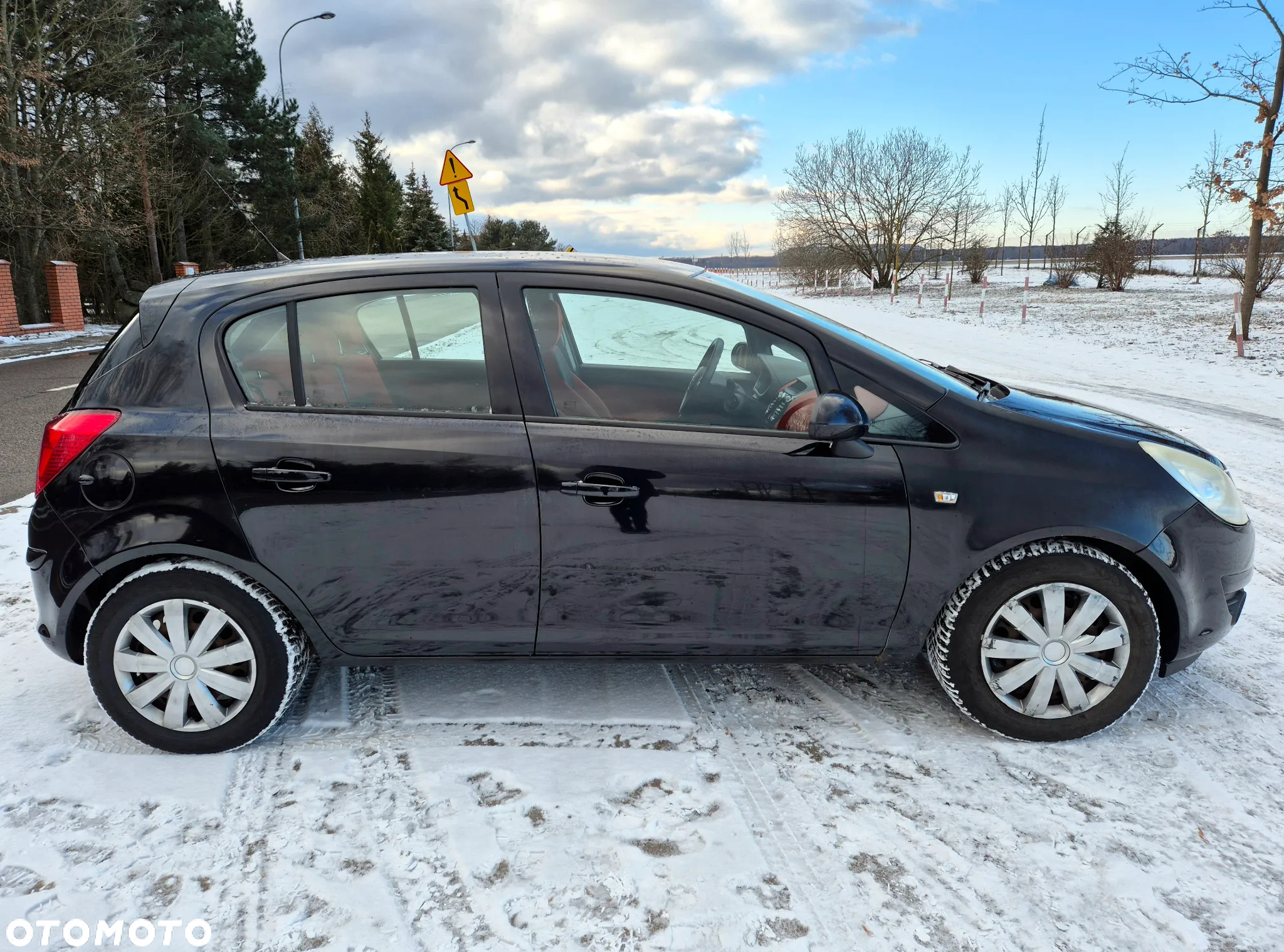 Opel Corsa 1.4 16V Enjoy - 4