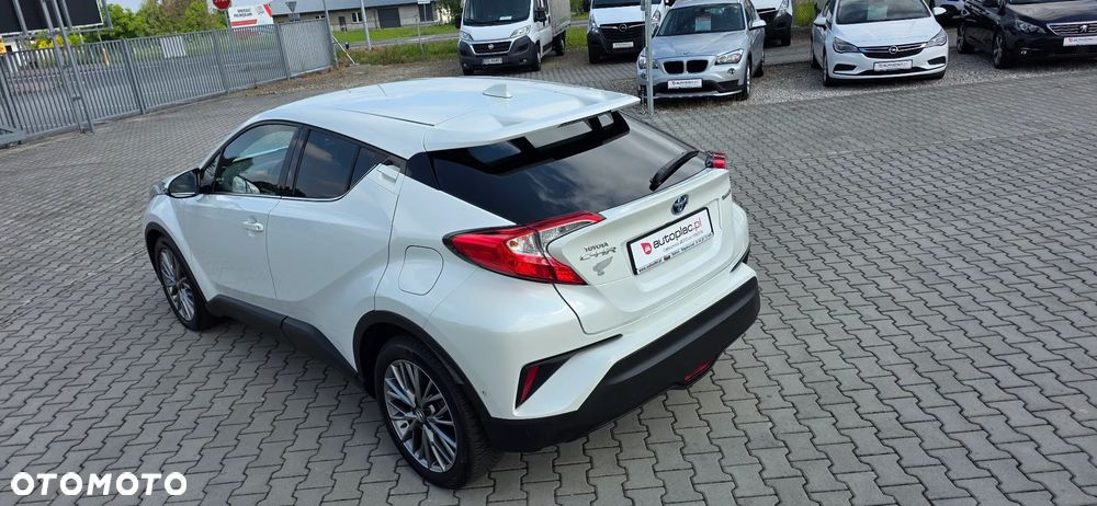 Toyota C-HR 1.8 Hybrid Neon Lime powered by JBL - 10