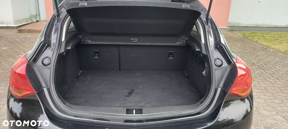 Opel Astra 1.6 Edition 111 Jahre - 9