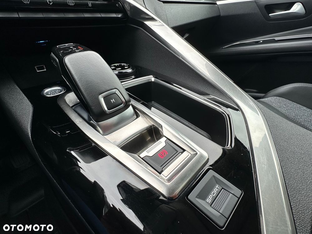 Peugeot 3008 BlueHDi 130 Stop & Start EAT8 Allure - 33