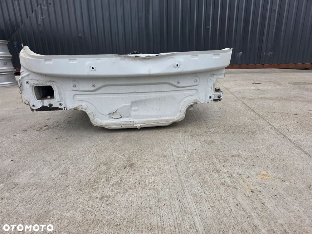 WANNA PAS TYŁ TYLNI AUDI A4 B9 SEDAN 8W5 ORYGINAŁ LS9R !! - 2