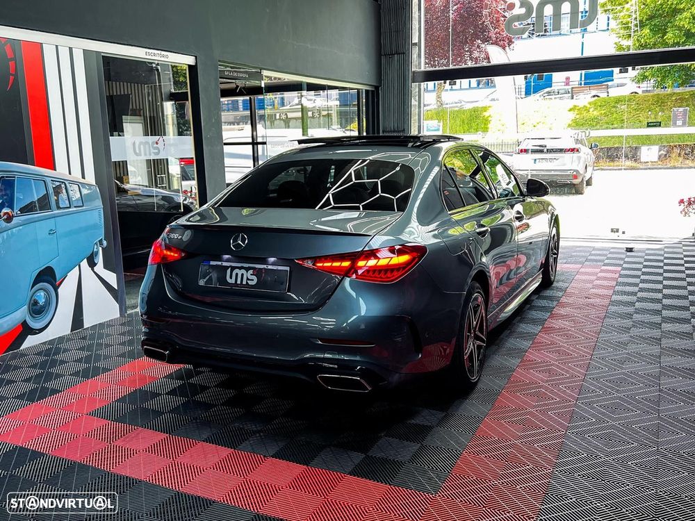 Mercedes-Benz C 300 e AMG Line - 10