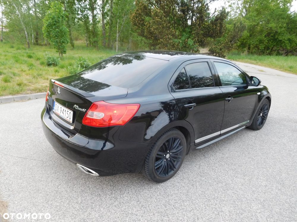 Suzuki Kizashi 2.4 Sport 4WD CVT - 3