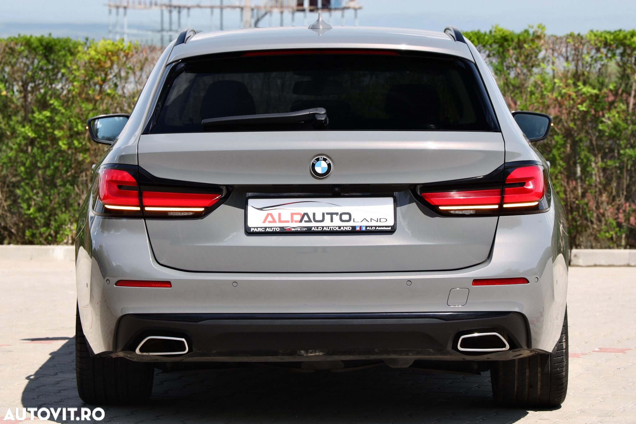 BMW Seria 5 520d xDrive AT MHEV - 38