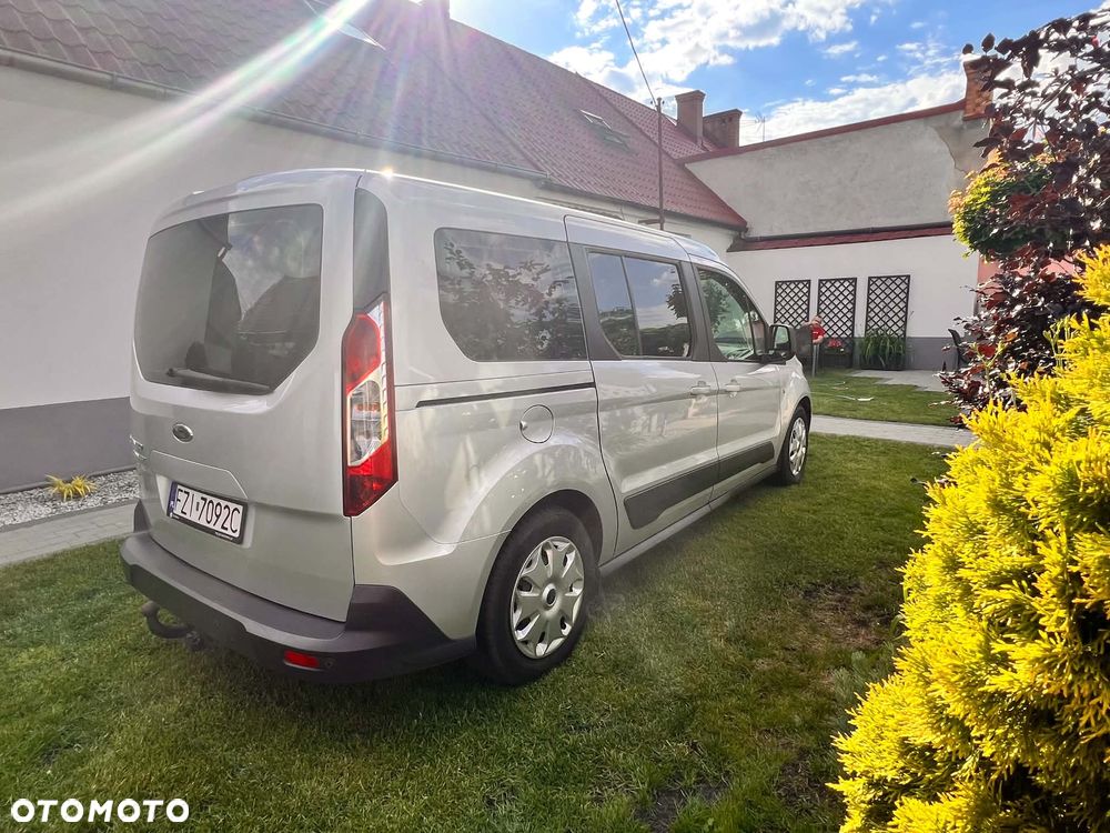 Ford Tourneo Connect Grand - 11