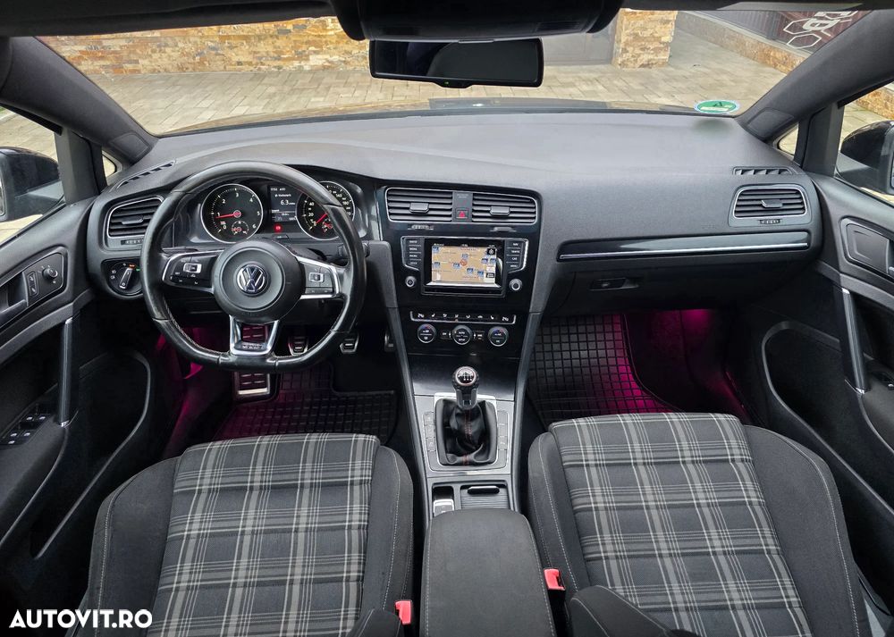 Volkswagen Golf 2.0 TDI DPF BMT GTD - 7