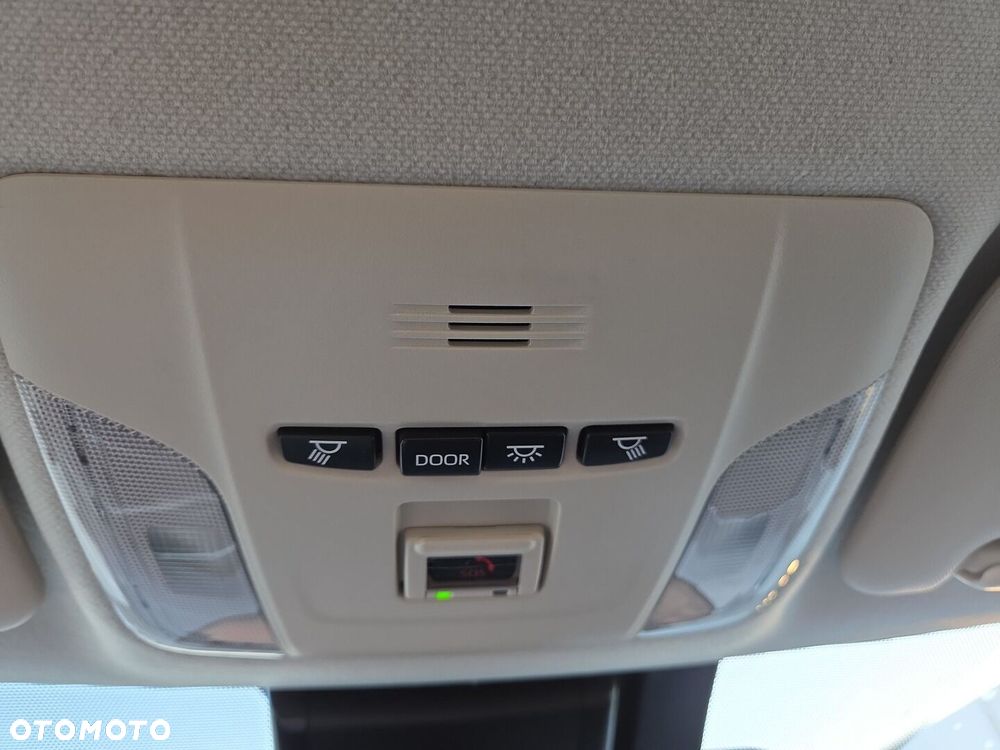 Toyota Corolla 1.8 Hybrid Comfort - 25