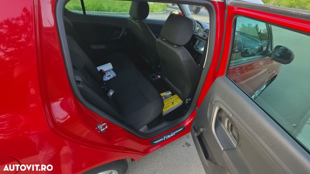 Skoda Fabia 1.2 TSI Ambiente - 9