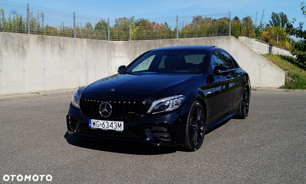 Mercedes-Benz C-Class 2019 photo 3
