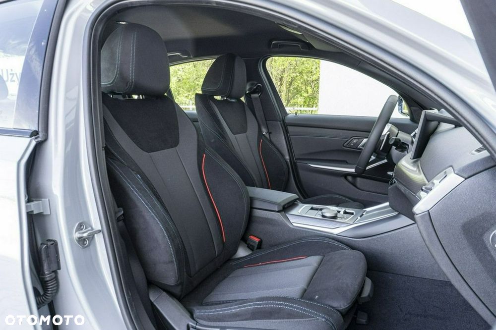 BMW Seria 3 320i - 24