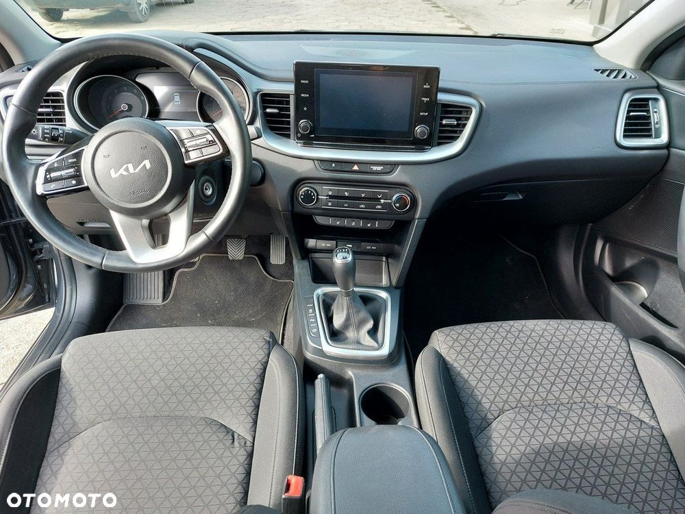 Kia Ceed - 19
