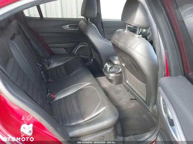 Alfa Romeo Giulia 2.0 Turbo Veloce Q4 - 6