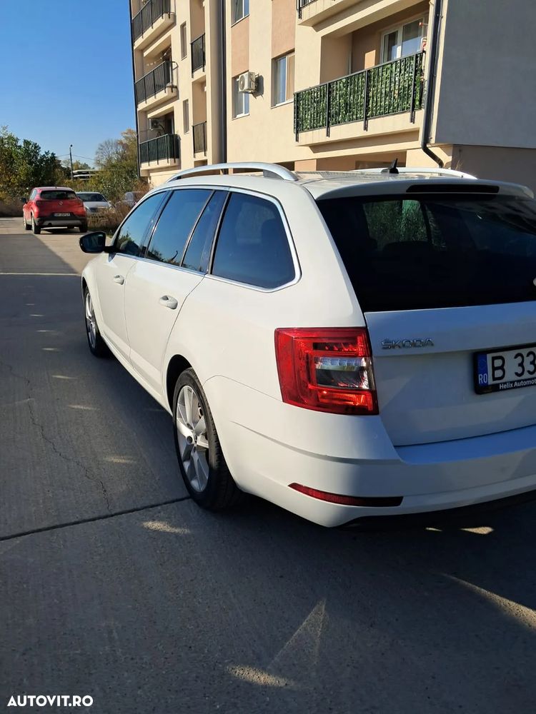 Skoda Octavia Combi Diesel 1.6 TDI DSG Ambition - 9