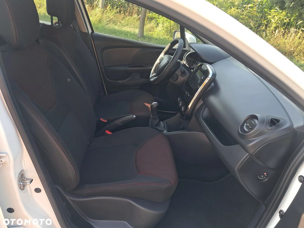 Renault Clio 1.2 16V Expression - 13
