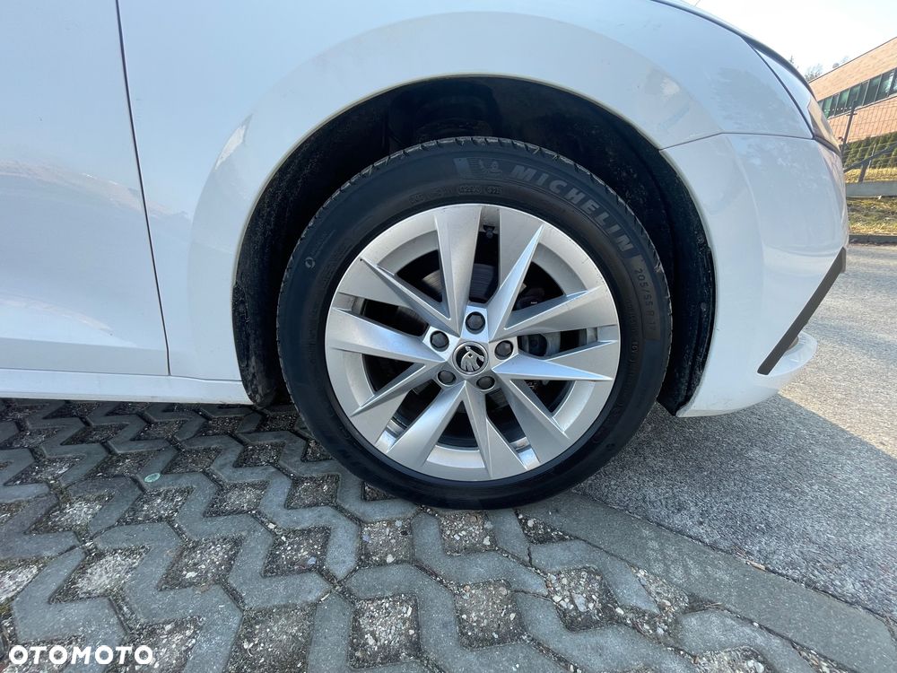 Skoda Octavia 2.0 TDI Ambition - 16