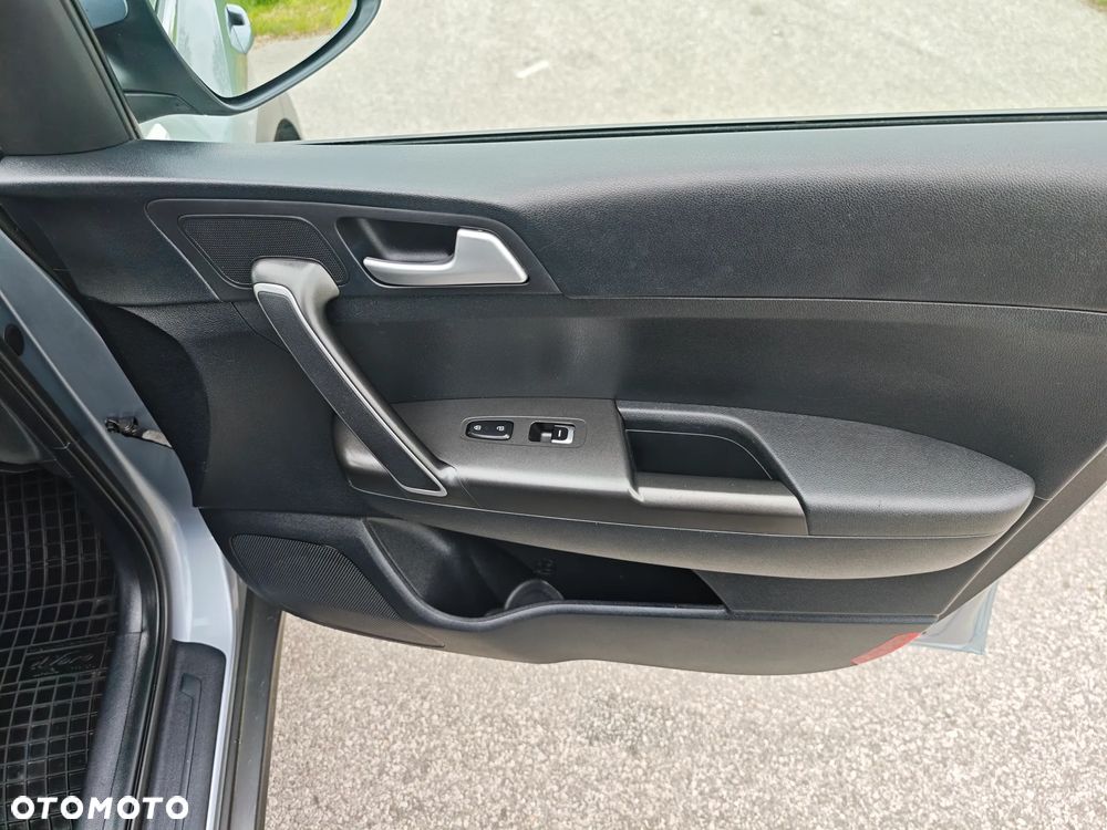 Kia Sportage 1.6 GDI M 2WD - 25
