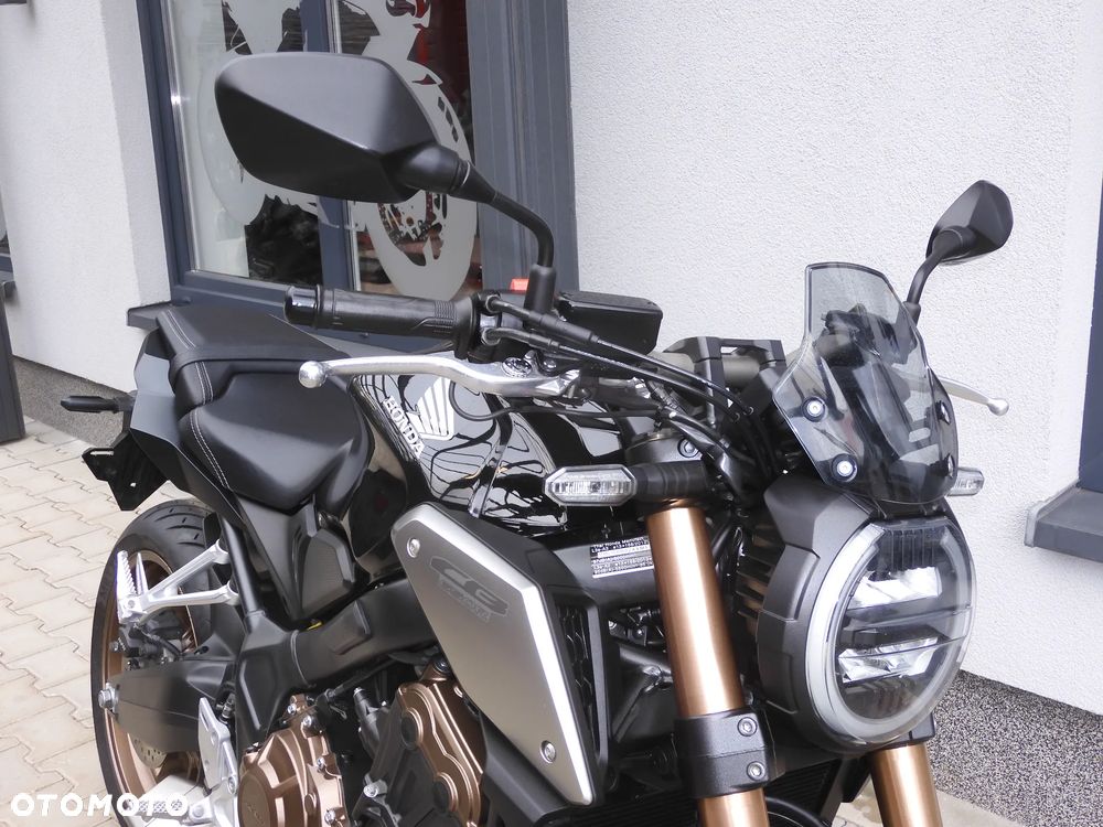 Honda CB - 2