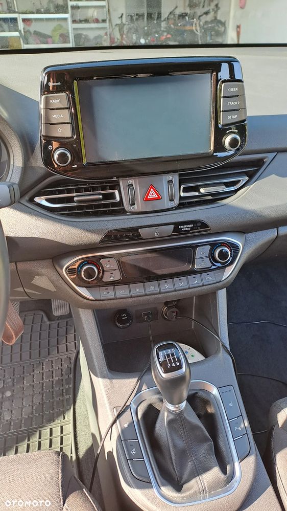 Hyundai i30 1.0 T-GDI Smart - 2