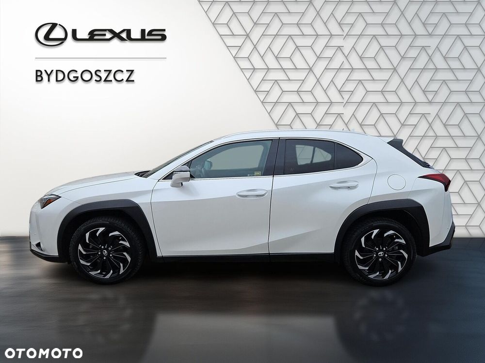 Lexus UX - 7