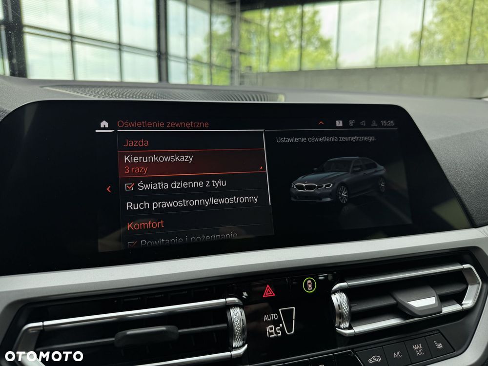BMW Seria 3 318i - 34