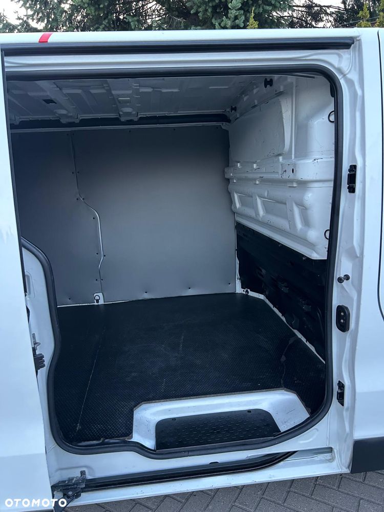 Renault Trafic - 19