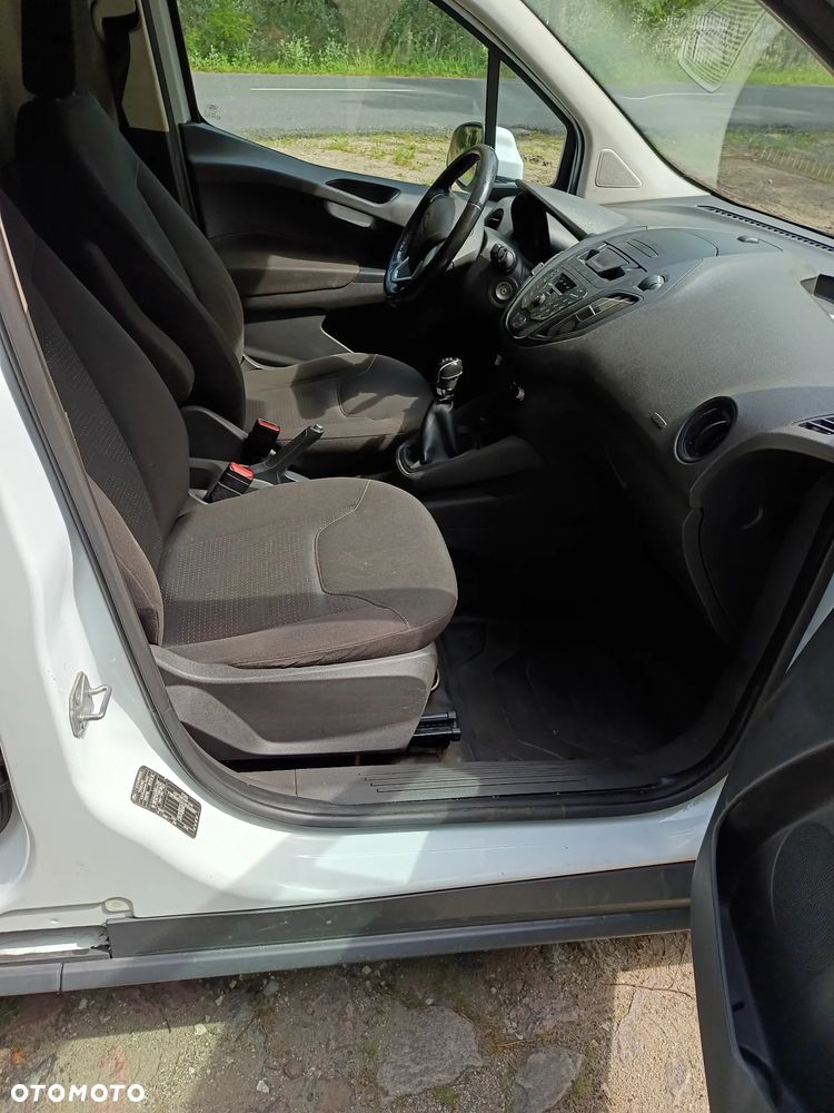 Ford Transit Courier Ambiente - 8