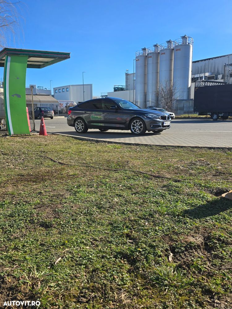 BMW Seria 3 328i Aut. - 2