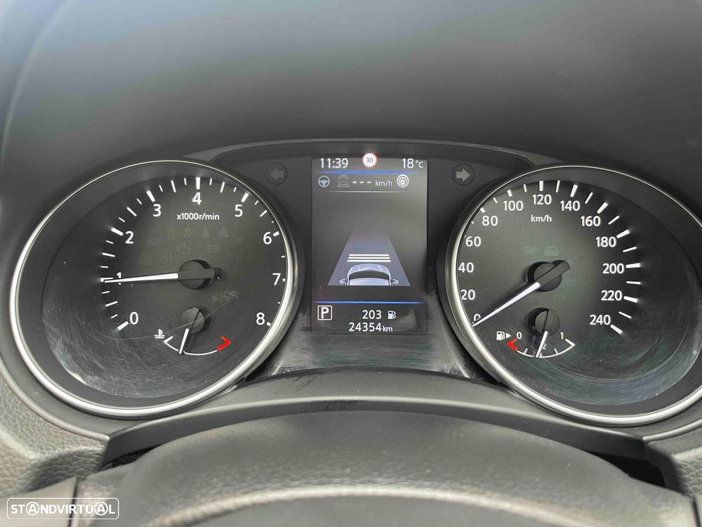 Nissan Qashqai 1.3 DIG-T Tekna+ DCT - 44