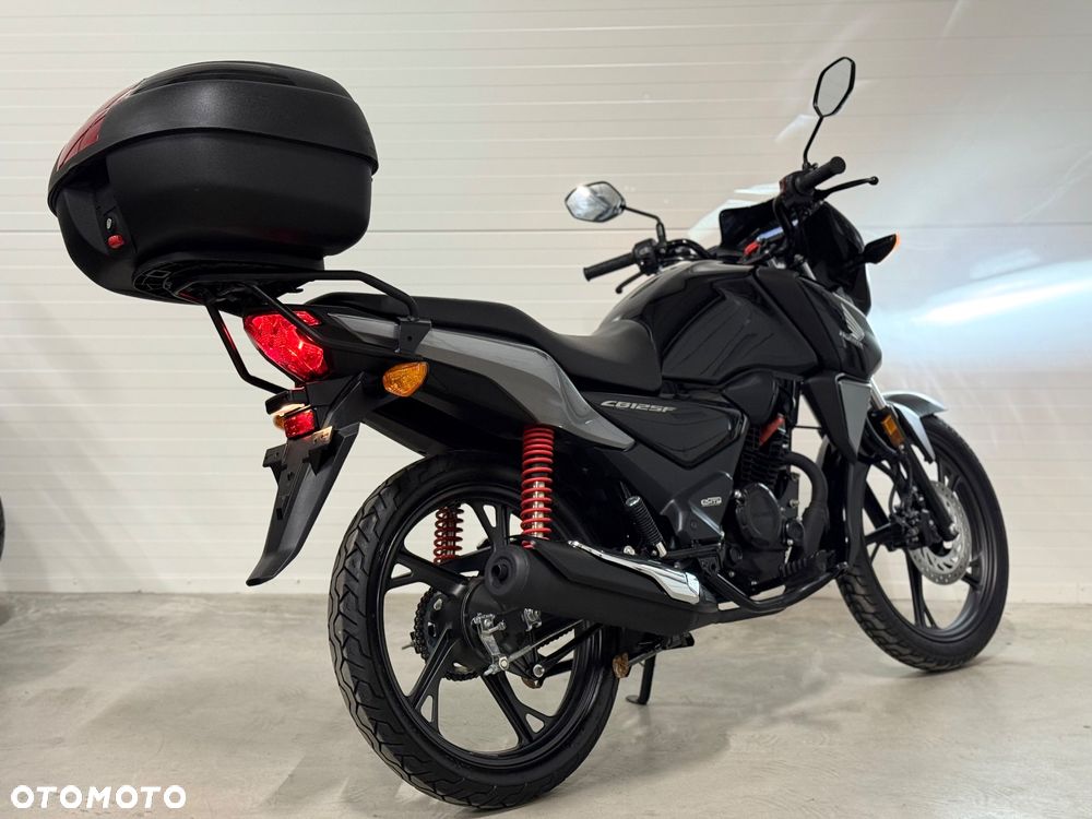 Honda CB - 3
