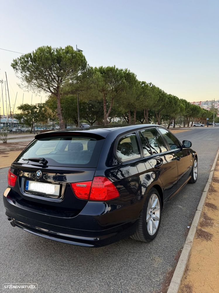 BMW 318 d Navigation Sport — fotografia 5