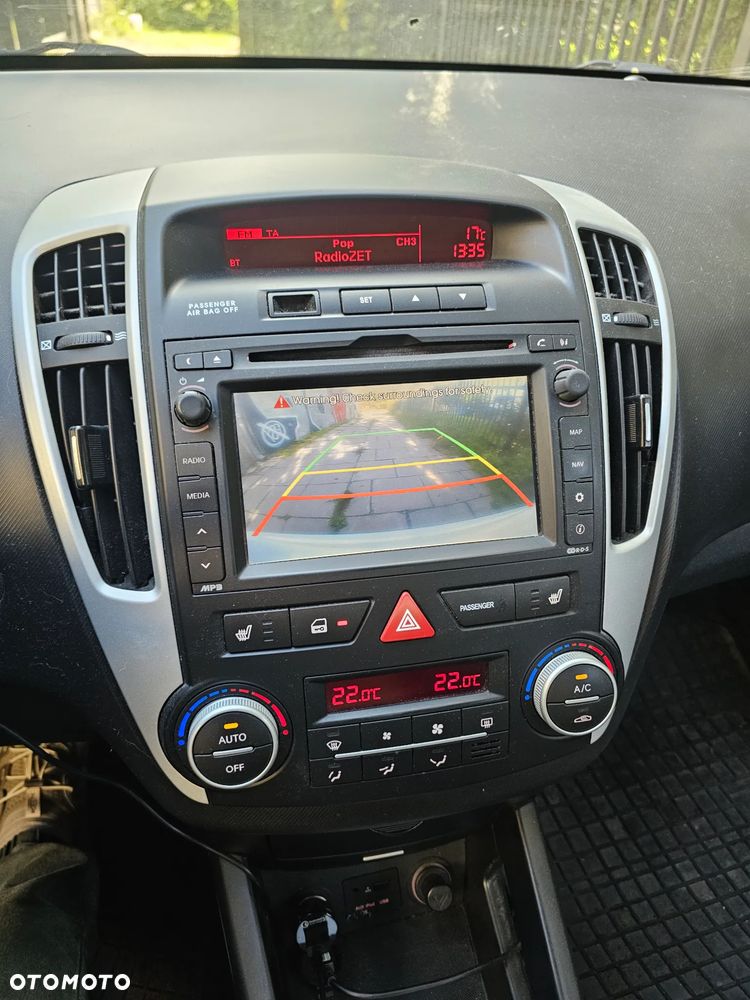 Kia Ceed 1.4 Comfort + - 18