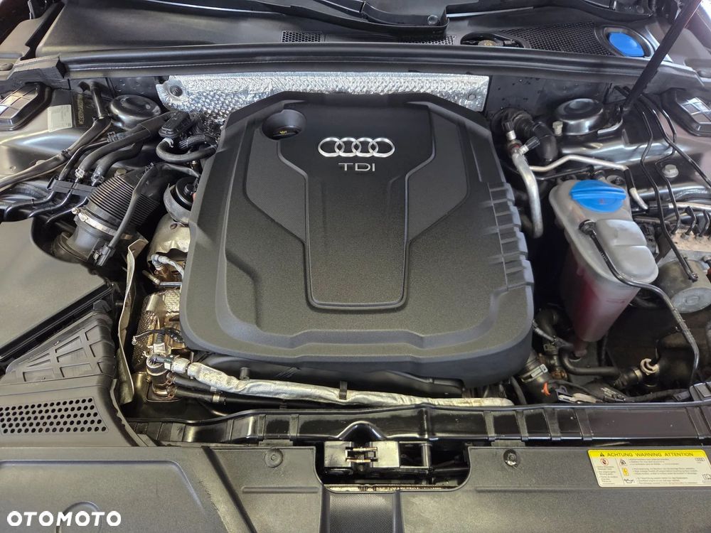 Audi A4 Avant 2.0 TDI DPF clean diesel multitronic S line Sportpaket - 17