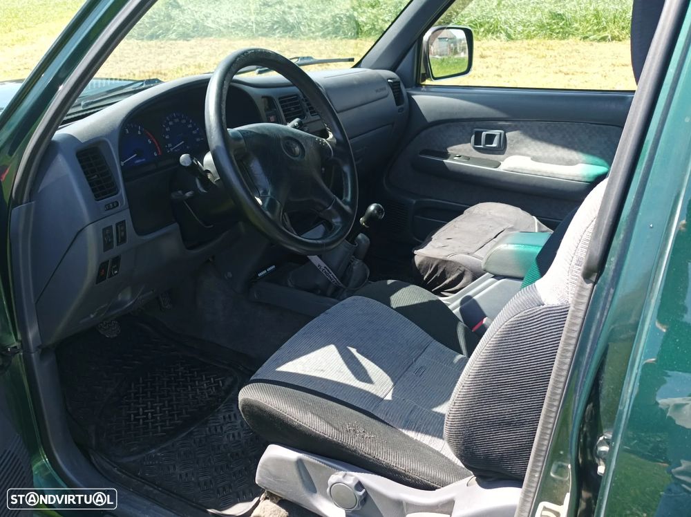 Toyota Hilux 2.5 D4-D Tracker - 8