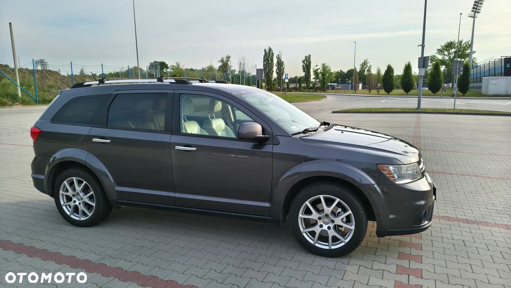 Dodge Journey 2.7 V6 R/T - 3