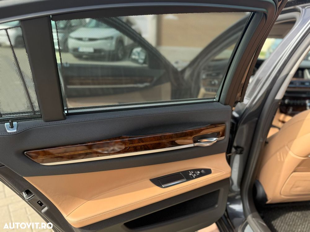 BMW Seria 7 740d xDrive Edition Exclusive - 21