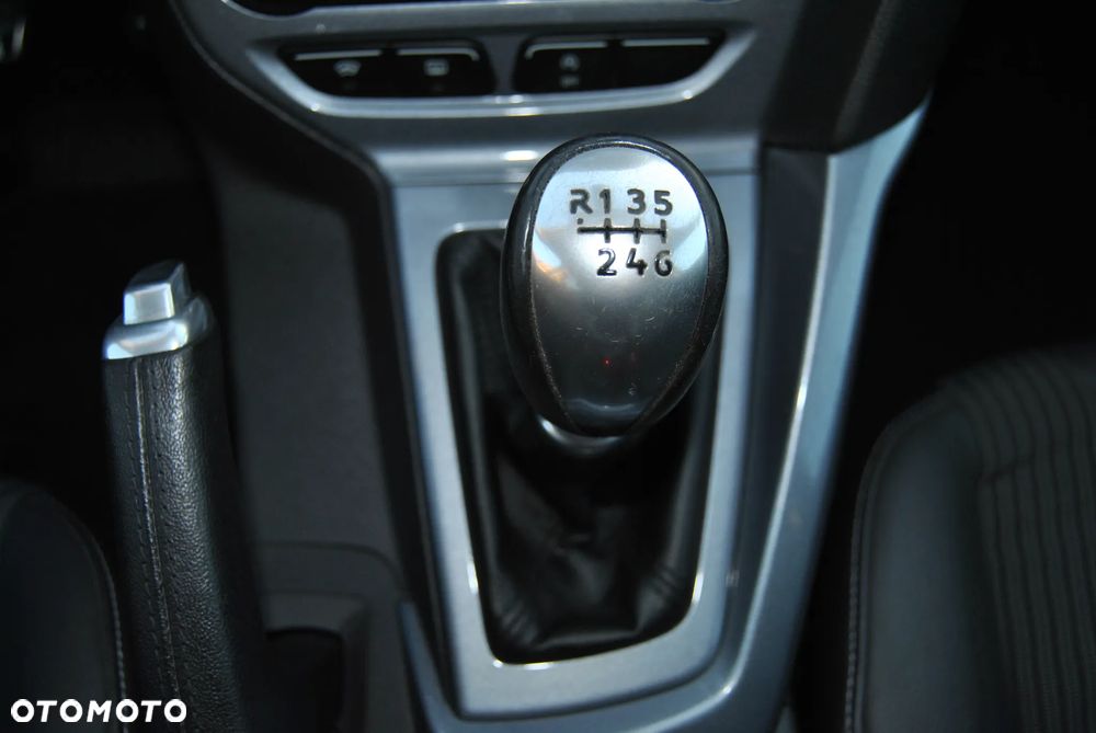 Ford Focus 1.6 TDCi DPF Start-Stopp-System Titanium - 27