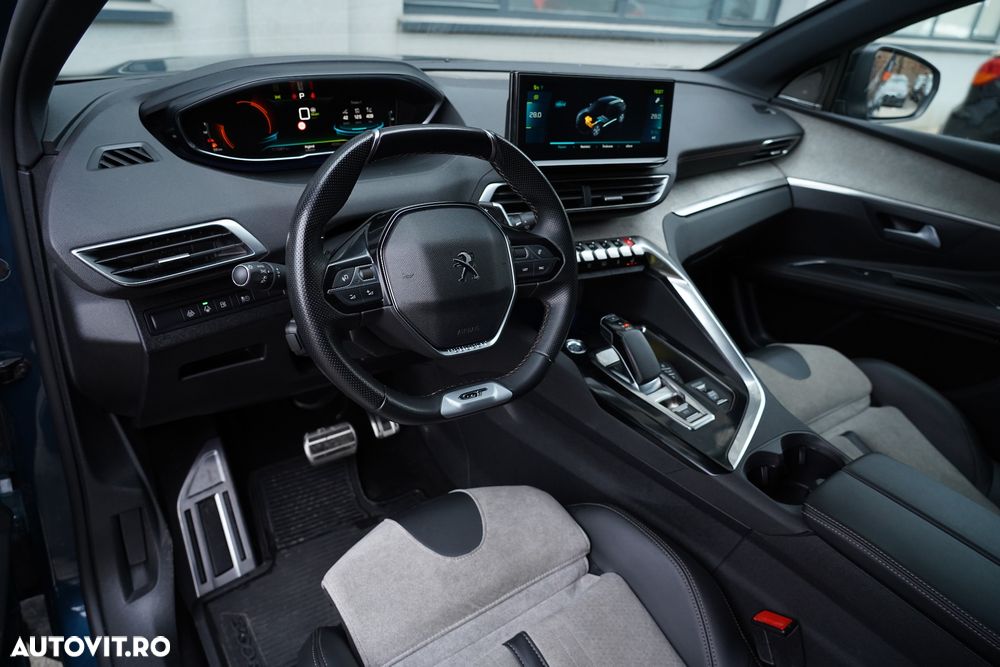 Peugeot 3008 Hybrid 225 e-EAT8 GT Pack - 11