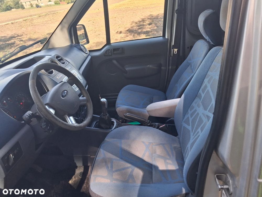 Ford Transit Connect - 9