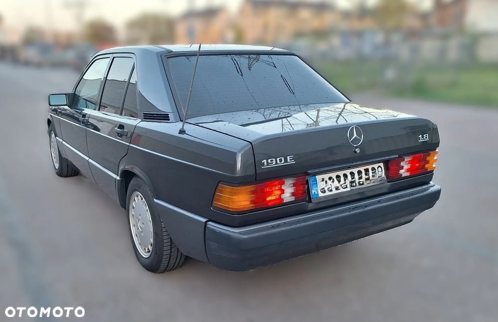 Mercedes-Benz W201 (190) - 10