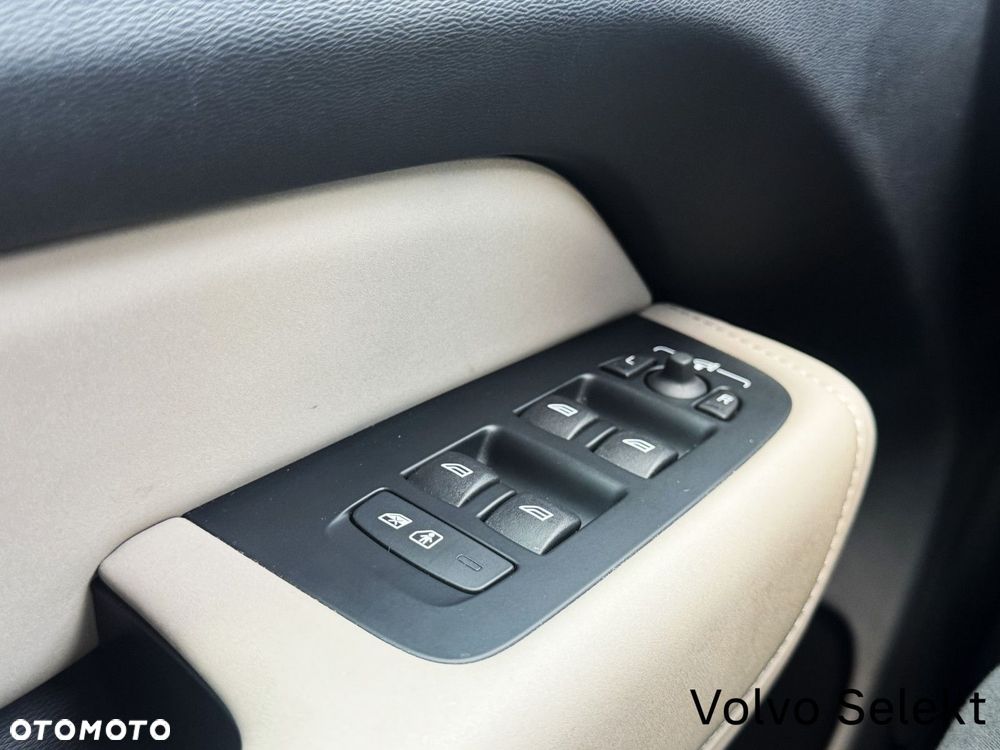 Volvo XC 60 - 38