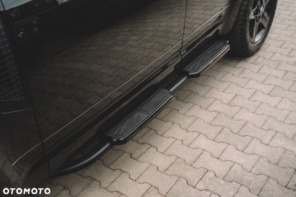 Land Rover Defender 3.0 D300 mHEV SE - 13