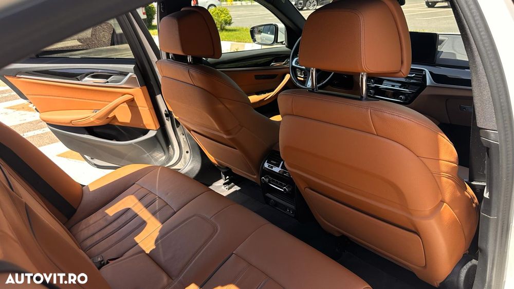 BMW Seria 5 520d xDrive Aut. M Sport Edition - 6