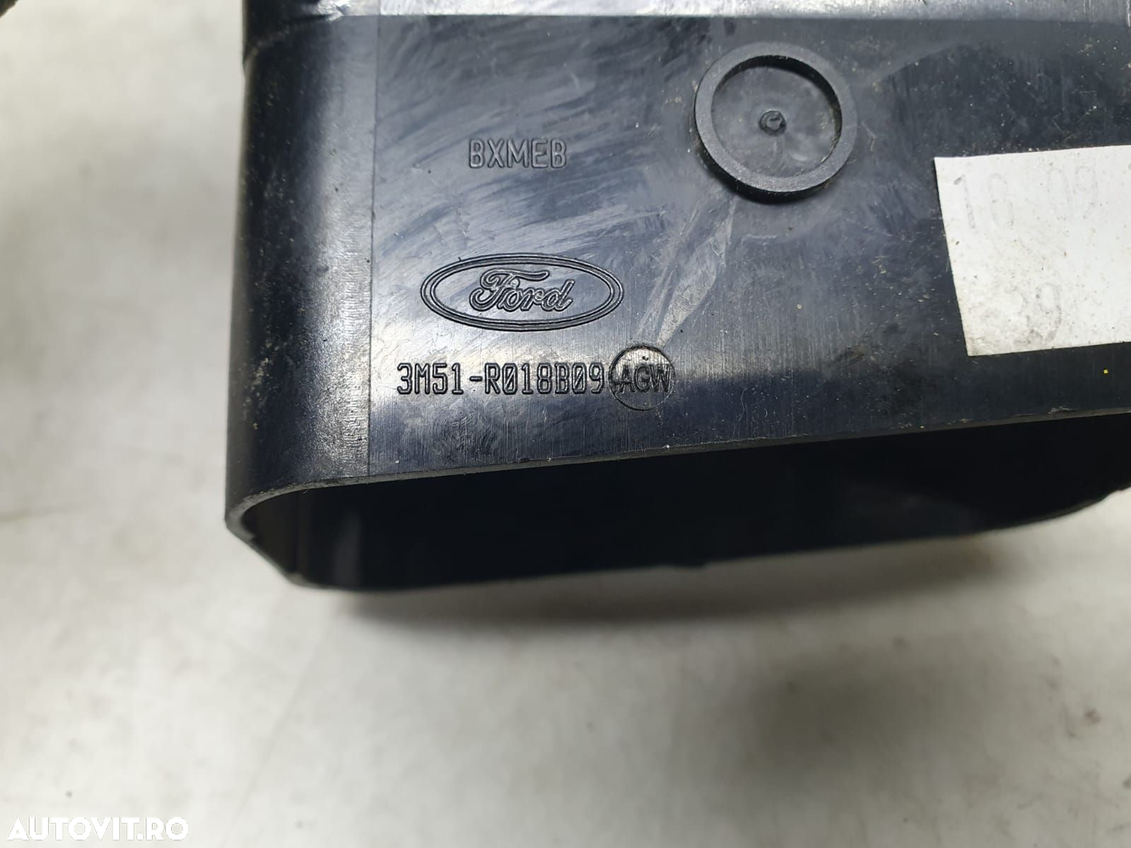 Grila ventilatie bord 3m51-r018b09-agw Ford Kuga 1 [2008 - 2013] - 3