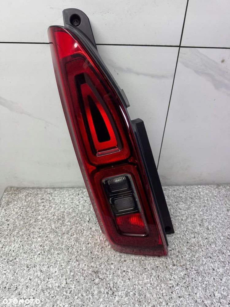 lampa lewy tył combo e iv 2019-2024 9819427380 berlingo proace - 1