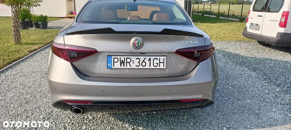Alfa Romeo Giulia 2.2 D Turbo - 6